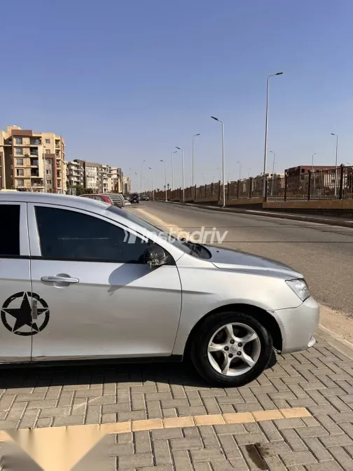 جيلي امجراند 2015 فضي مستعملة للبيع - 9