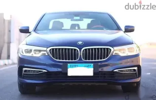 بي ام دبليو 520 2019 أزرق غامق مستعملة للبيع