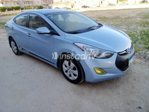 هيونداي إلنترا 2012 سماوي مستعملة للبيع - 1