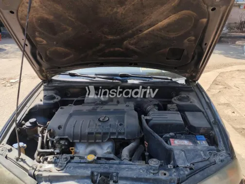 هيونداي إلنترا 2006 أزرق غامق مستعملة للبيع - 3