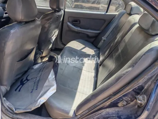 هيونداي إلنترا 2006 أزرق غامق مستعملة للبيع - 5