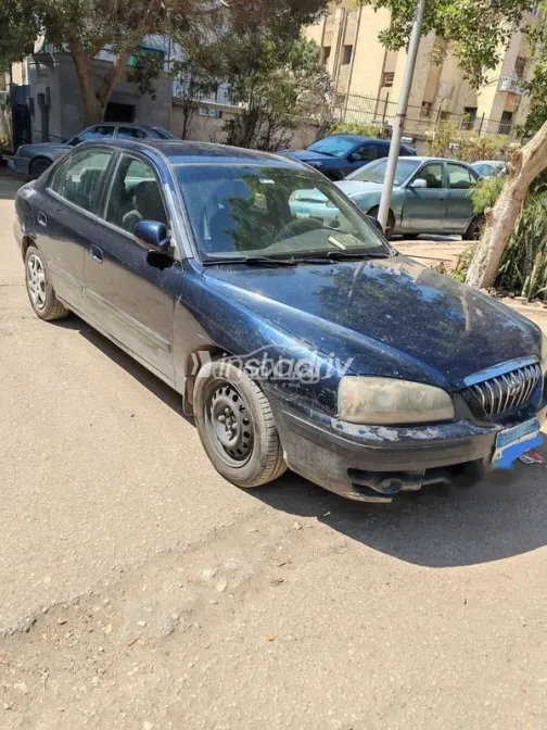 هيونداي إلنترا 2006 أزرق غامق مستعملة للبيع - 10