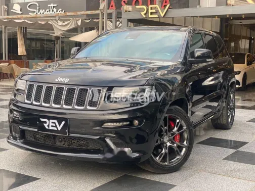 جيب جراند شيروكي 2016 أسود مستعملة للبيع - 1