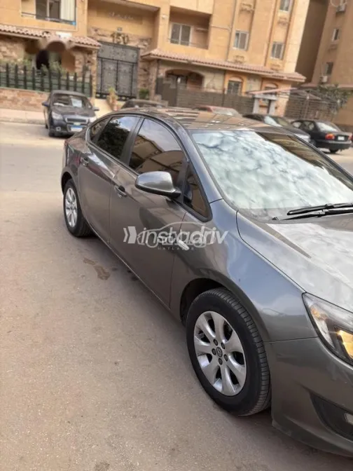 Opel Astra 2018 White Used for Sale - 4