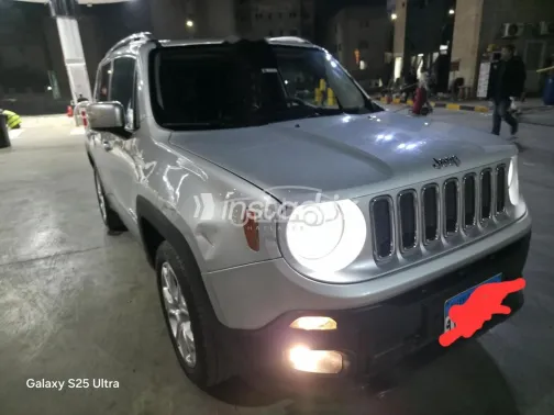 Jeep Renegade 2017 White Used for Sale - 2