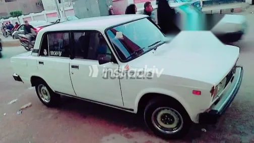 لادا 2105 1995 أبيض مستعملة للبيع - 1