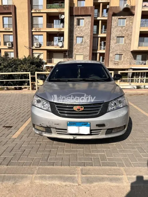 Geely Emgrand 7 2015 Silver Used for Sale - 3