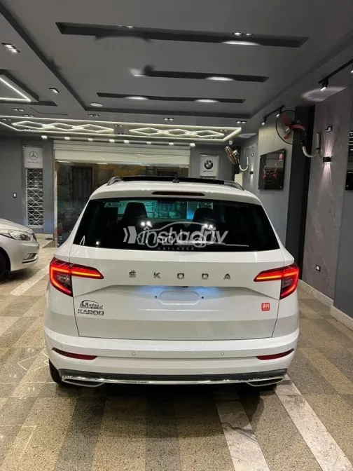 سكودا كاروك 2020 أبيض مستعملة للبيع - 4