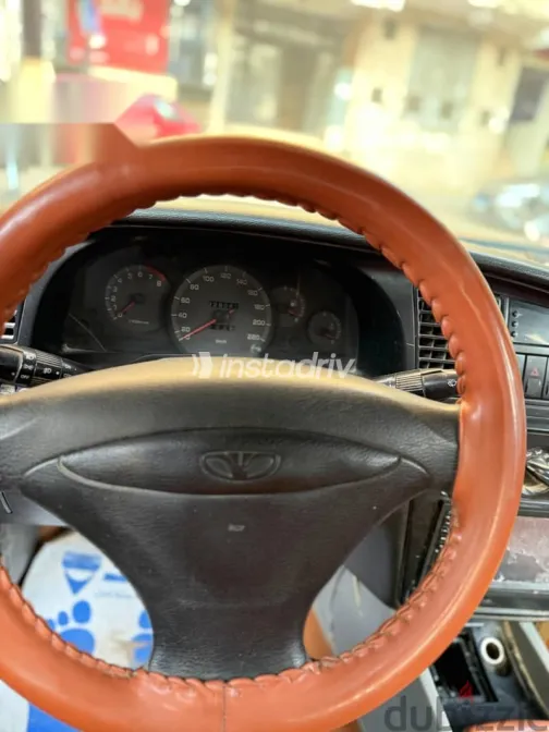 دايو نوبيرا 2006 أزرق غامق مستعملة للبيع - 1