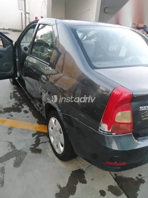 رينو لوجان 2010 أزرق غامق مستعملة للبيع - 2