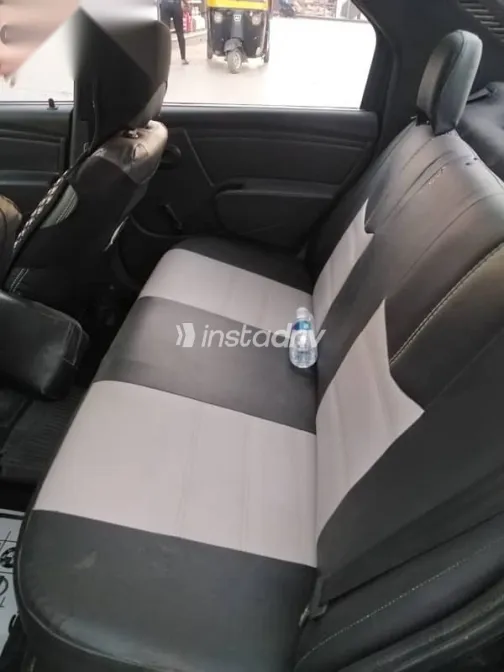 رينو لوجان 2010 أزرق غامق مستعملة للبيع - 4