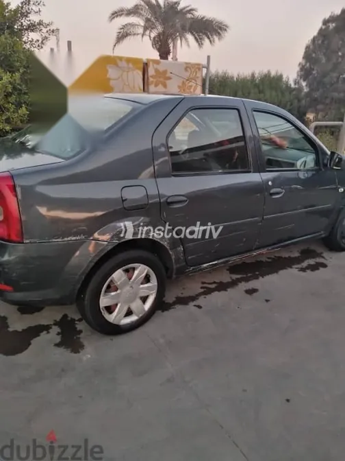 رينو لوجان 2010 أزرق غامق مستعملة للبيع - 5