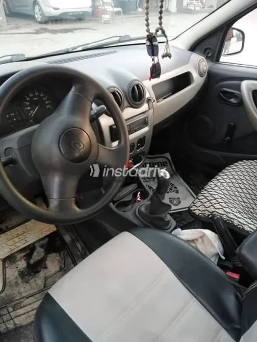 رينو لوجان 2010 أزرق غامق مستعملة للبيع - 7