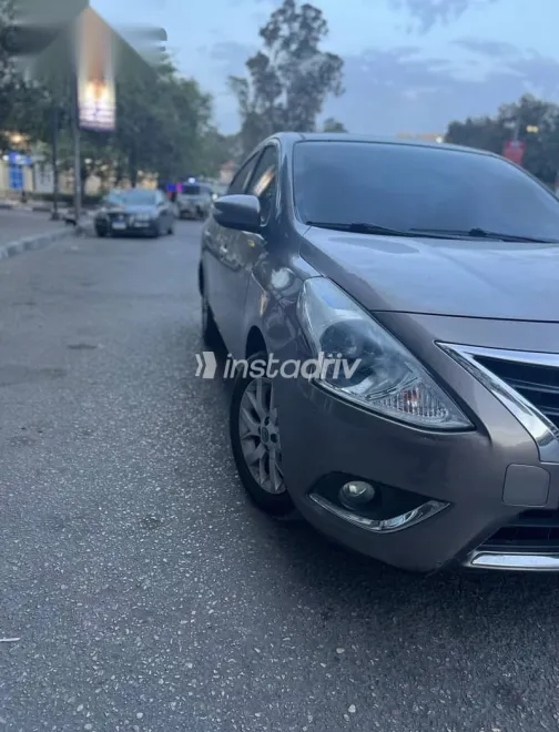 Nissan Sunny 2016 Beige Used for Sale - 4