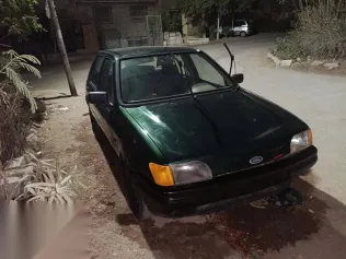 فورد فيستا 1997 أخضر مستعملة للبيع