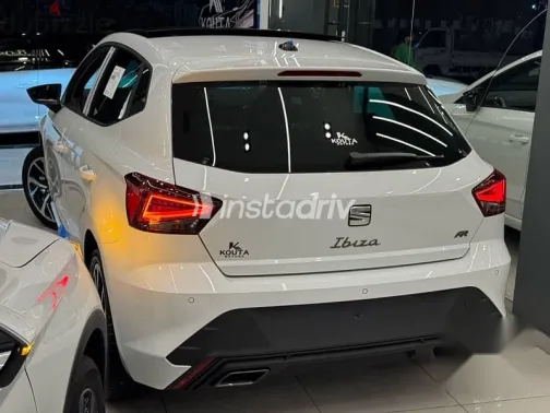 سيات ابيزا 2026 أبيض جديدة للبيع - 9