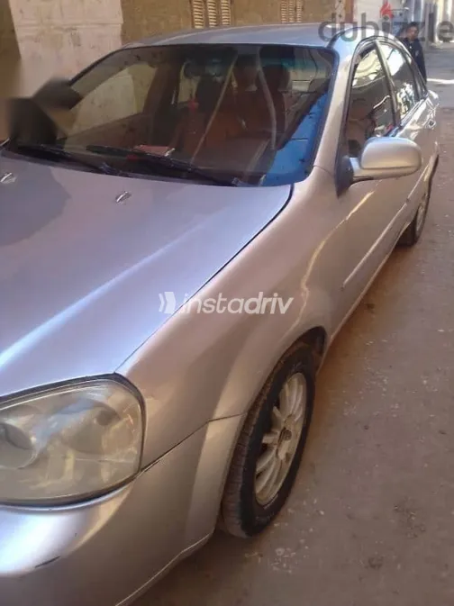 شيفروليه أوبترا 2008 فضي مستعملة للبيع - 6