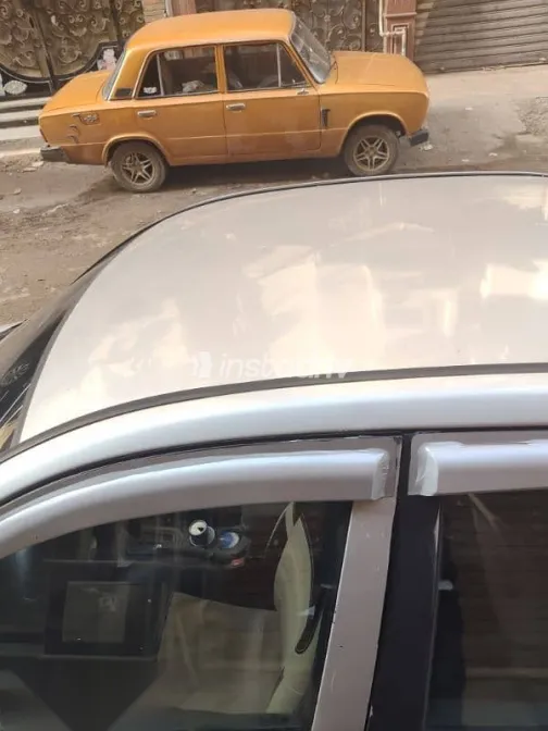 هيونداي افانتي 2000 فضي مستعملة للبيع - 9