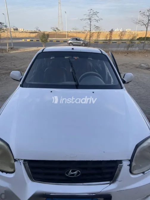 Hyundai Verna 2015 White Used for Sale - 2