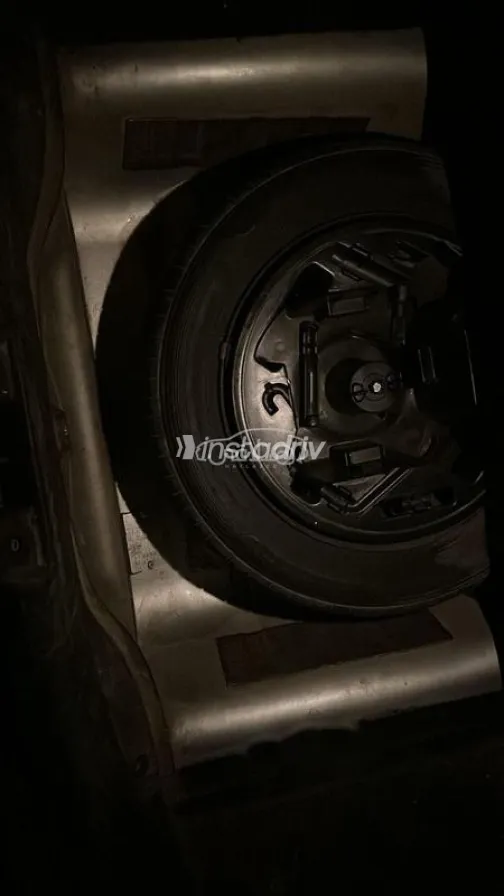 فيات لينيا 2009 فضي مستعملة للبيع - 9