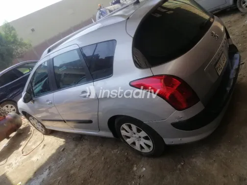 بيجو 308 2011 أبيض مستعملة للبيع - 3