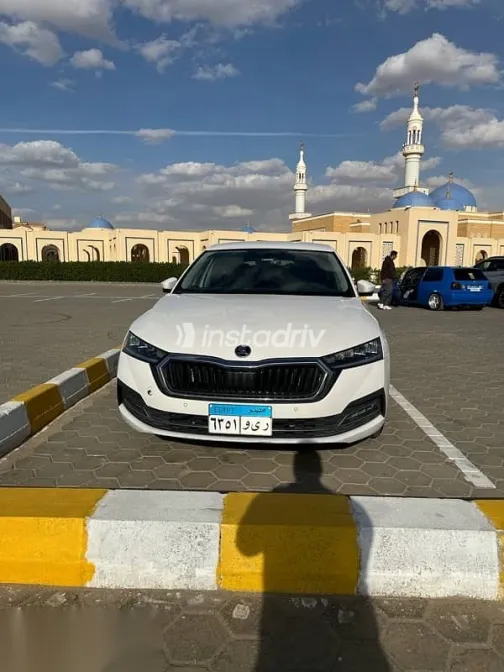 Skoda Octavia 2021 White Used for Sale - 3