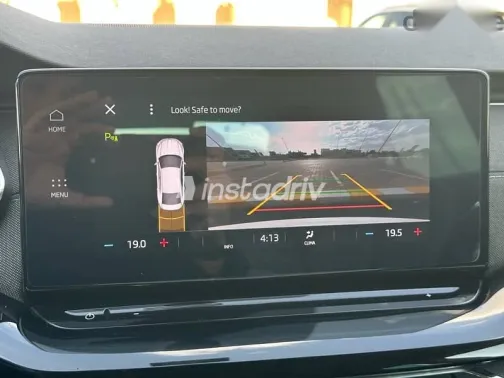 Skoda Octavia 2021 White Used for Sale - 10