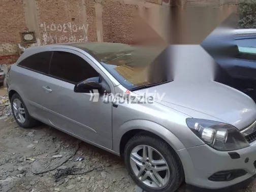 اوبل أسترا 2008 فضي مستعملة للبيع - 2