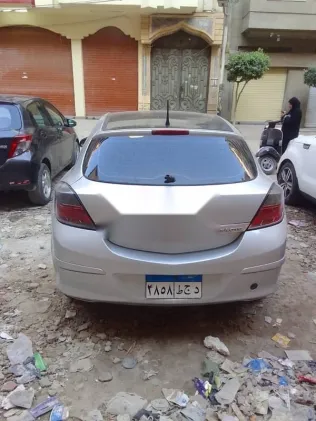 اوبل أسترا 2008 فضي مستعملة للبيع