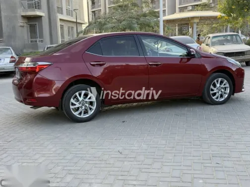 تويوتا كورولا 2017 نبيتي مستعملة للبيع - 7