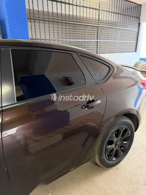 اوبل أسترا 2018 بني مستعملة للبيع - 2