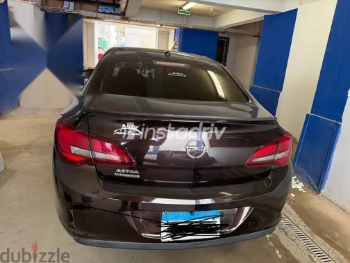 اوبل أسترا 2018 بني مستعملة للبيع - 4