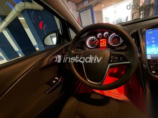 اوبل أسترا 2018 بني مستعملة للبيع - 5