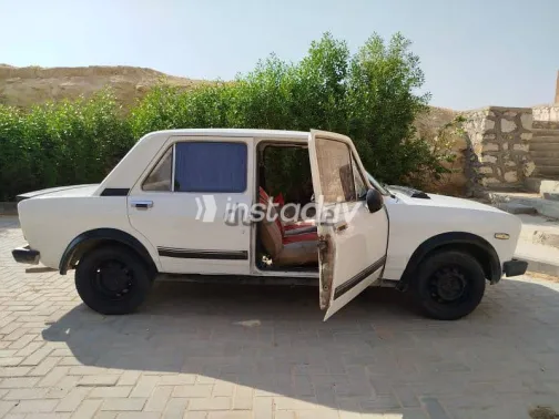 فيات 128 1987 أبيض مستعملة للبيع - 3