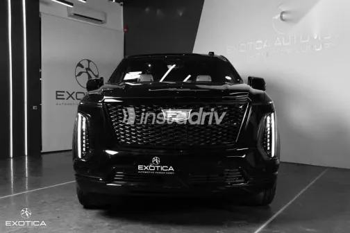 كاديلاك إسكاليد v 2025 أسود جديدة للبيع - 1