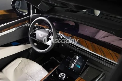 كاديلاك إسكاليد v 2025 أسود جديدة للبيع - 8