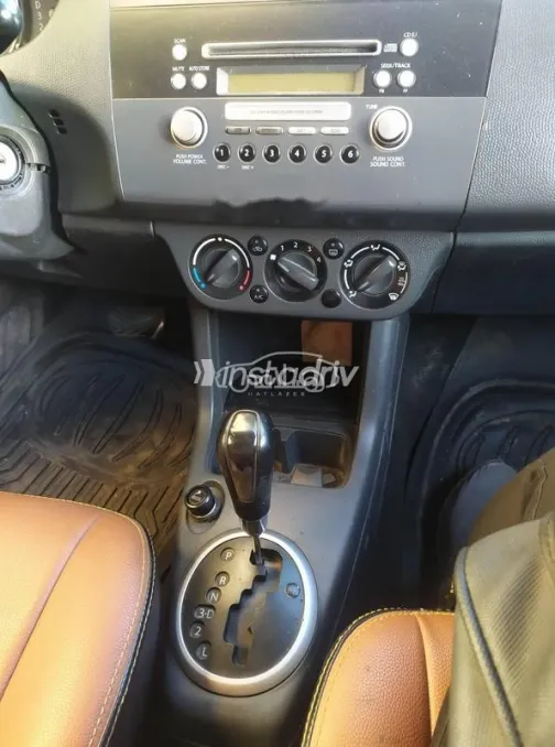 Suzuki Swift 2006 Gray Used for Sale - 8