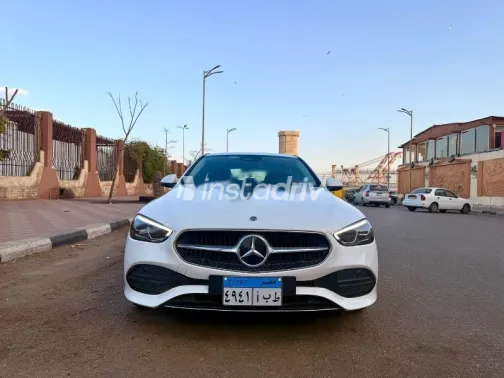 مرسيدس C 180 2024 أبيض مستعملة للبيع - 1