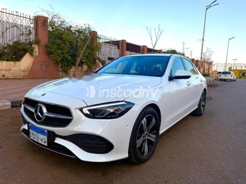 مرسيدس C 180 2024 أبيض مستعملة للبيع - 2