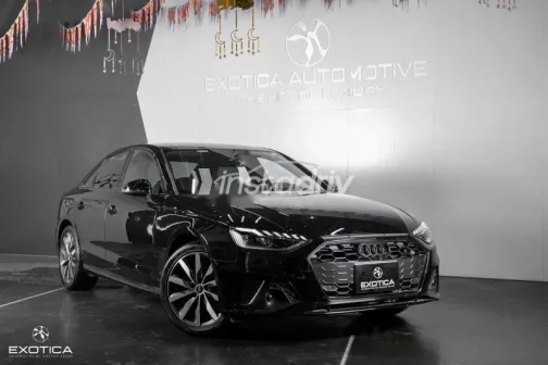 اودي A4 2024 أسود مستعملة للبيع - 1