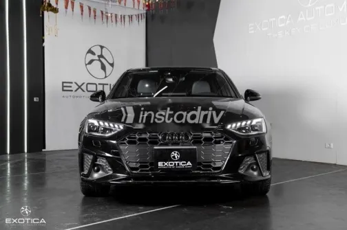 اودي A4 2024 أسود مستعملة للبيع - 2