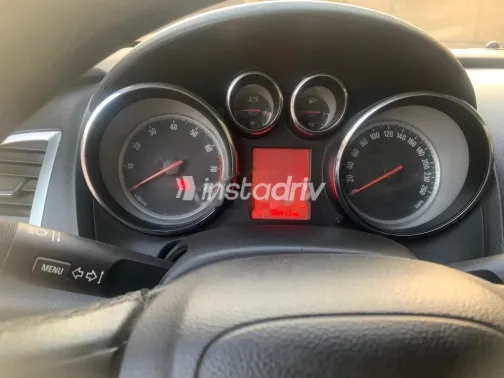 اوبل أسترا 2015 أحمر مستعملة للبيع - 10