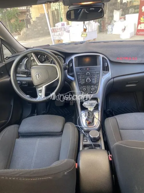Opel Astra 2018 Petroleum Used for Sale - 3