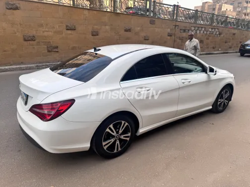 مرسيدس CLA 180 2018 أبيض مستعملة للبيع - 8