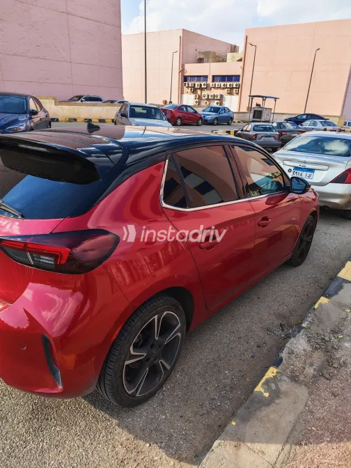 اوبل كورسا 2022 أبيض مستعملة للبيع - 1