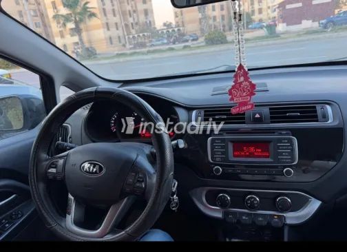 Kia Rio 2015 White Used for Sale - 1