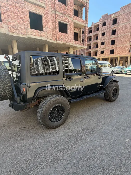 جيب رانجلر 2013 أبيض مستعملة للبيع - 3