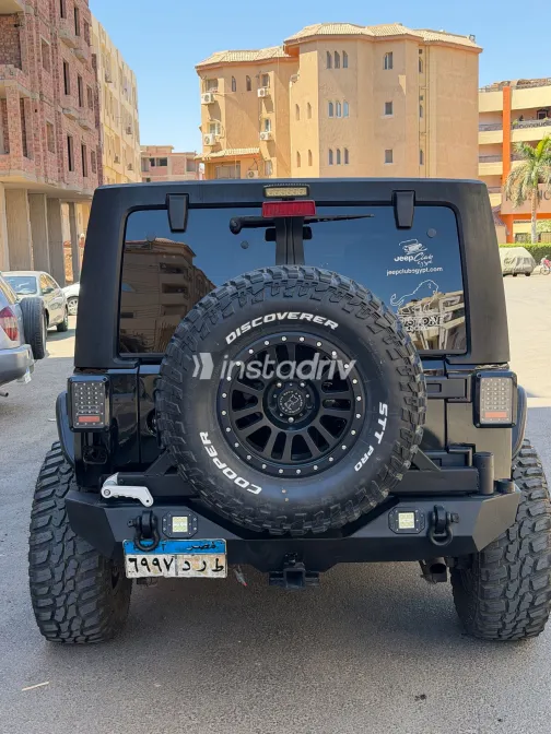 جيب رانجلر 2013 أبيض مستعملة للبيع - 6