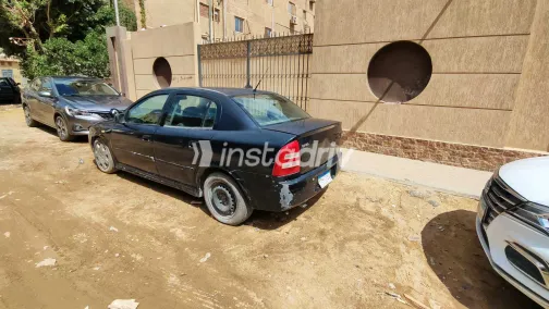 اوبل أسترا 2004 أبيض مستعملة للبيع - 5