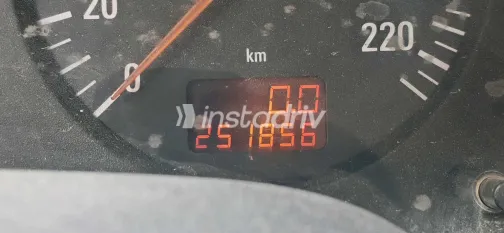 اوبل أسترا 2004 أبيض مستعملة للبيع - 8